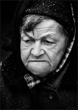 У памятника Ленину (198кб)